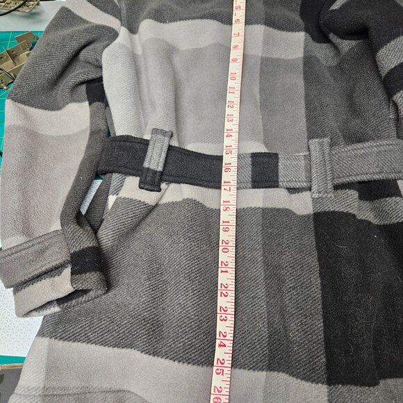 Black/Grey Coat - Picture 8 of 8